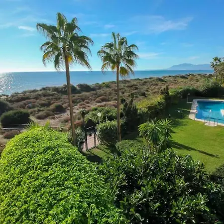 Apto Situado A 20 Metros De La Playa Con 3 Piscinas Apartment *